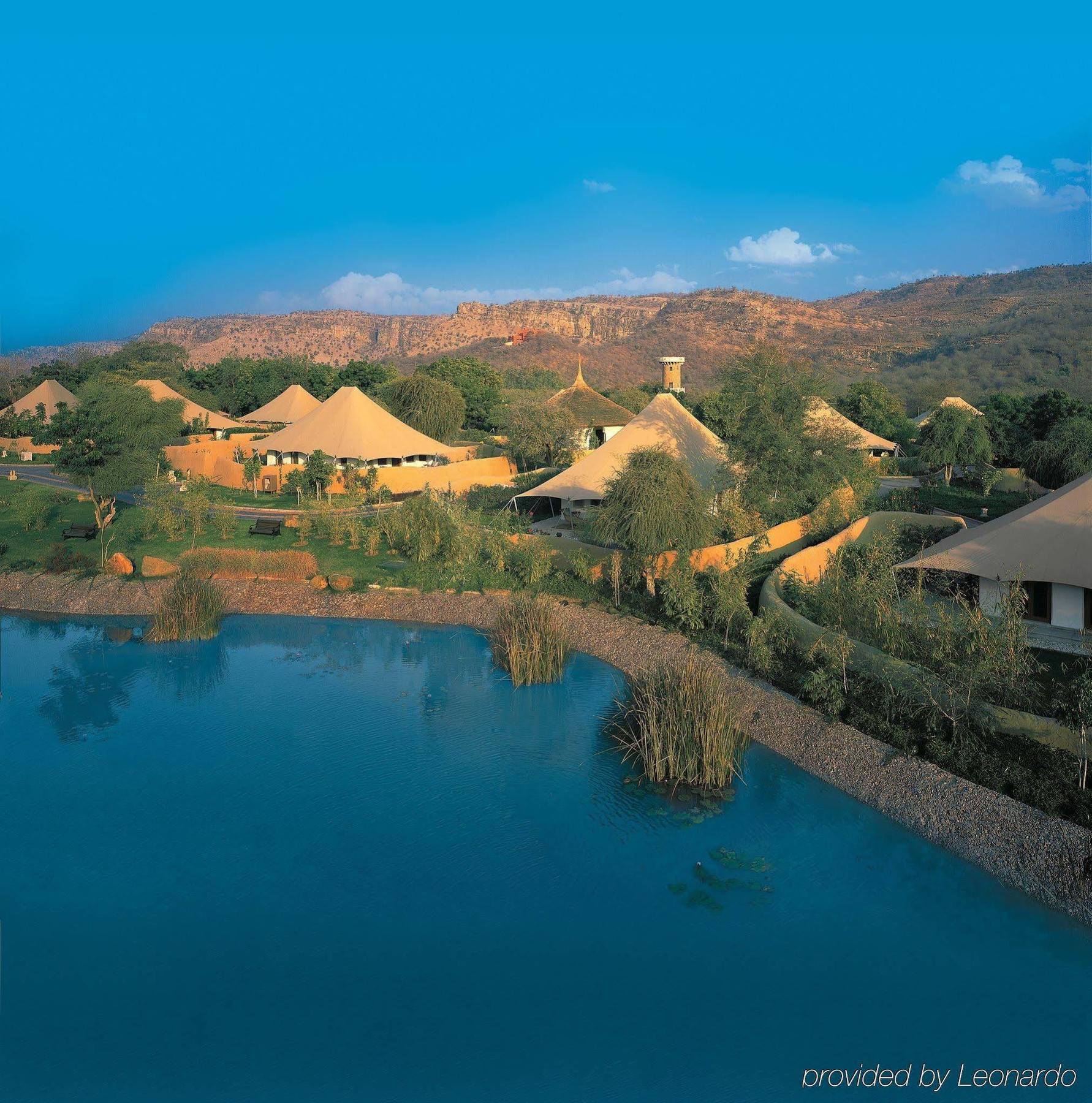 The Oberoi Vanyavilas Wildlife Resort, Ranthambhore Sawai Madhopur Exterior foto